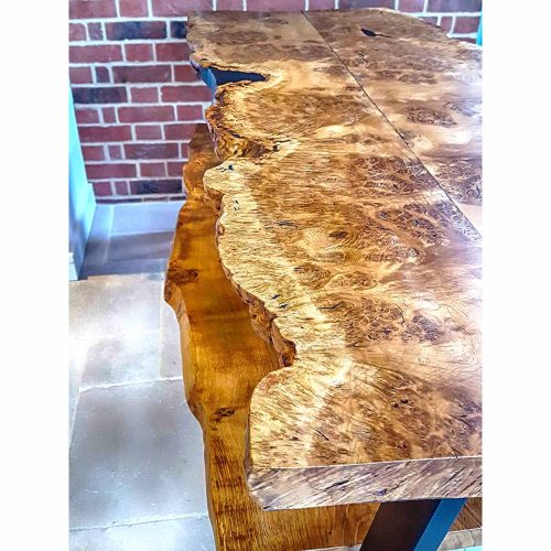 Burr Oak dining table & benches, Hertfordshire